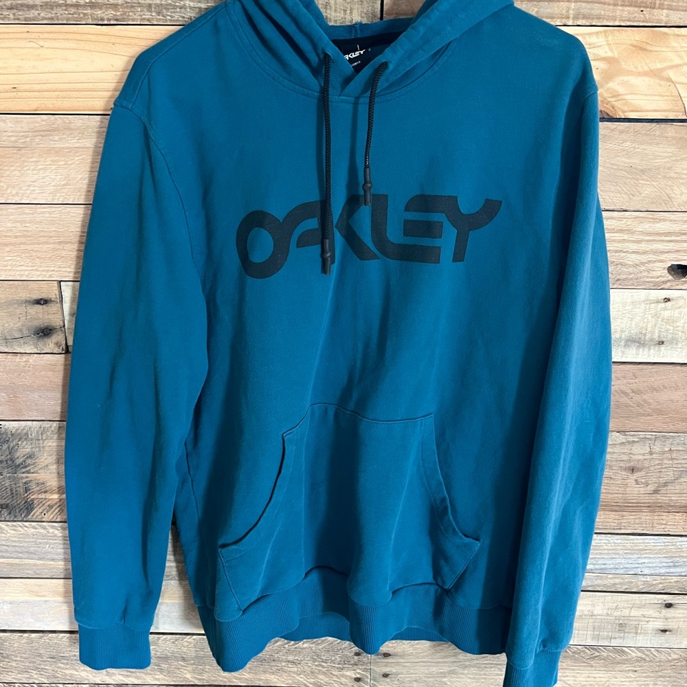 Oakley Pair